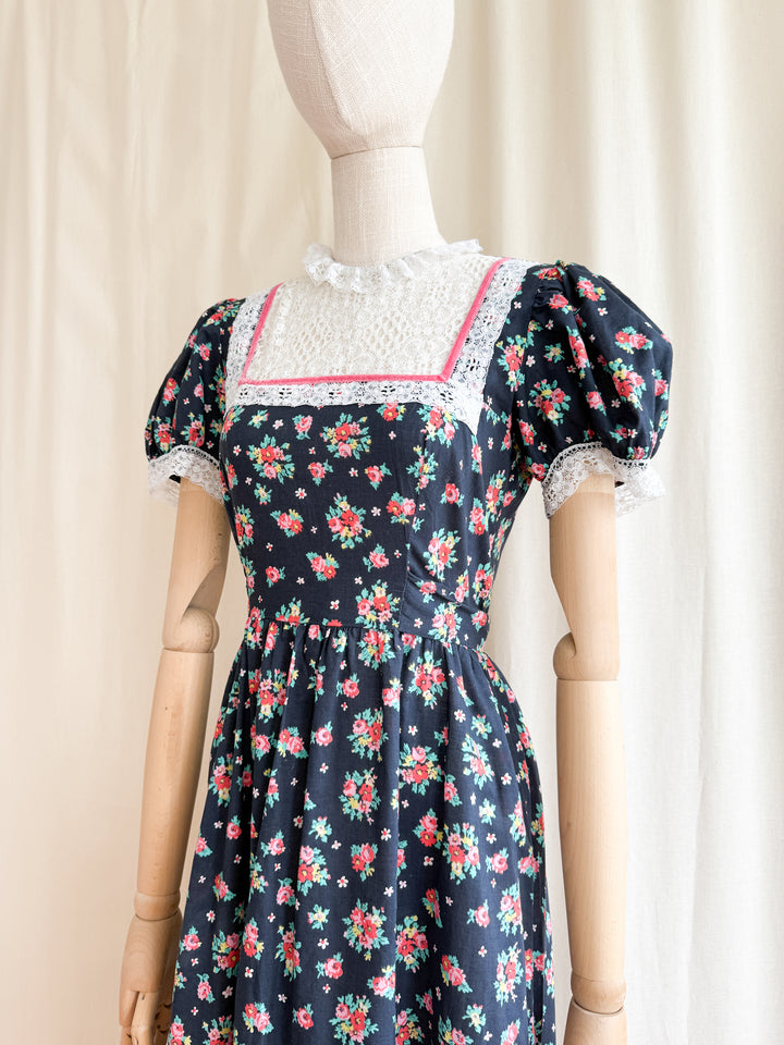 Adorable 70s Lace Yoke Black Floral Cotton Prairie Maxi Dress