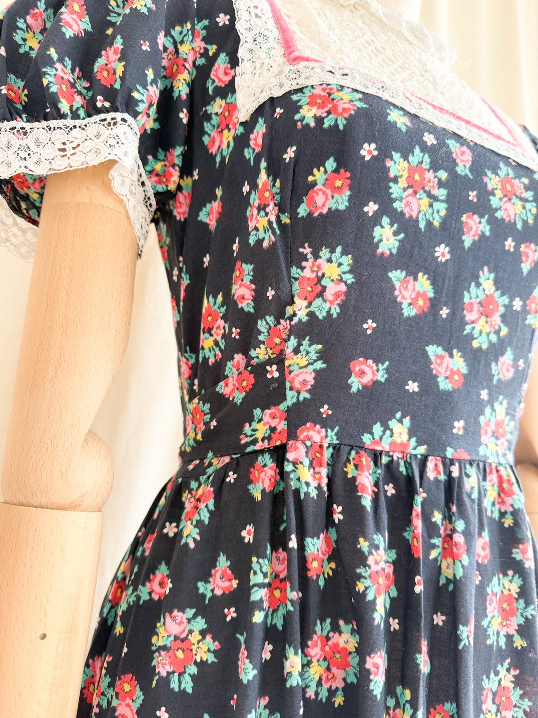 Adorable 70s Lace Yoke Black Floral Cotton Prairie Maxi Dress