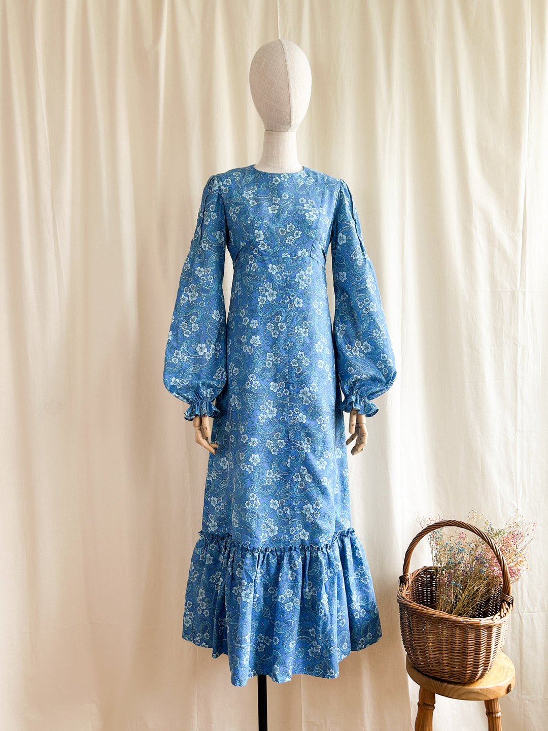 Hola ~ Funky Tropical Floral Handmade Blue Prairie 70s Cotton Dress The Pansy Garden Hola ~ Funky Tropical Floral Handmade Blue Prairie 70s Cotton Dress The Pansy Garden