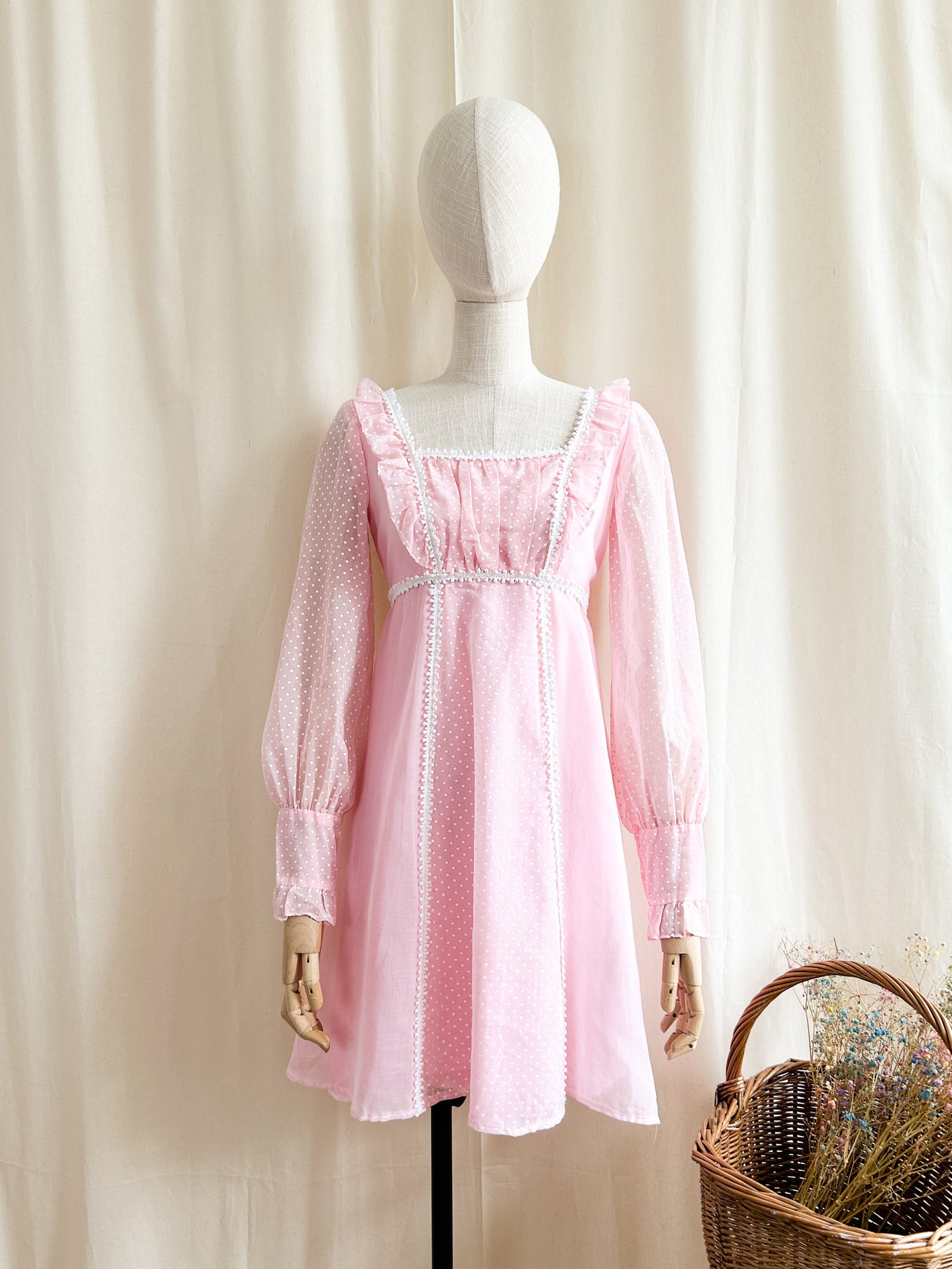 Clara ~ Adorable Babydoll Pink Romantic Early 70s Mini Dress – The Pansy Garden