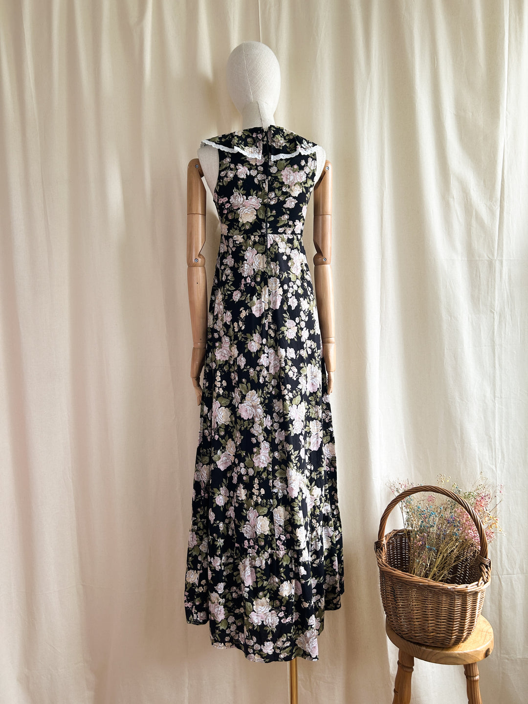 Willow ~ Amazing Bohemian Dark Floral Cotton 70s Prairie Dress The Pansy Garden Willow ~ Amazing Bohemian Dark Floral Cotton 70s Prairie Dress The Pansy Garden