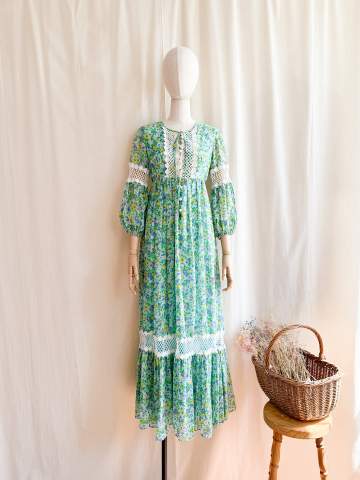 Gorgeous 70s Vibrant Watercolour Floral Bohemian Cotton Maxi Dress