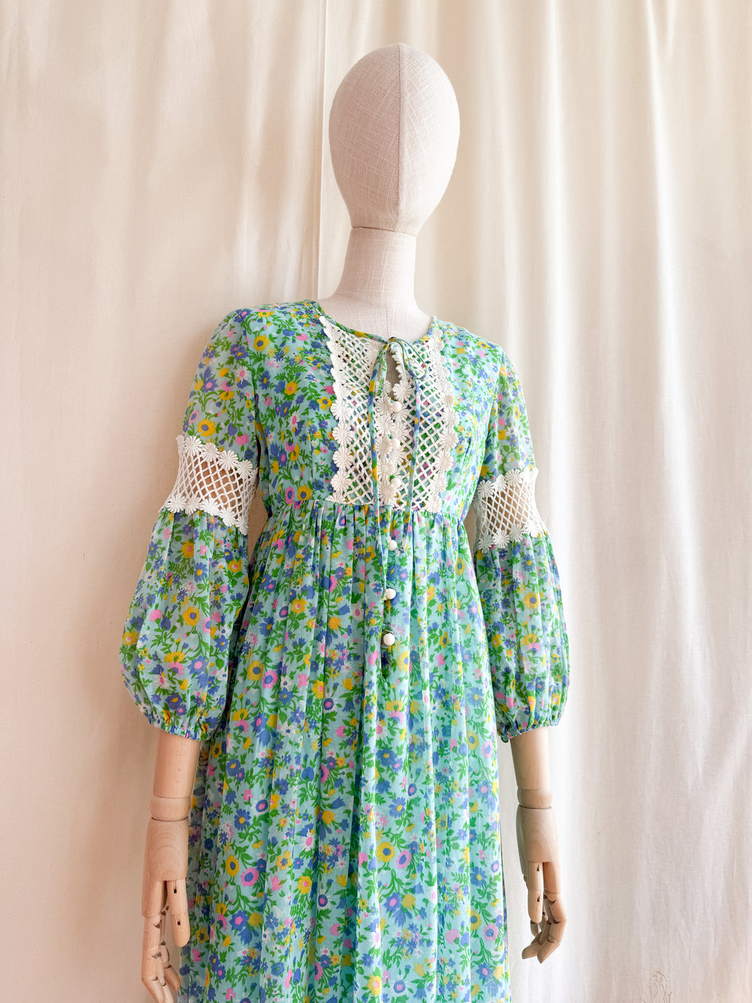 Gorgeous 70s Vibrant Watercolour Floral Bohemian Cotton Maxi Dress