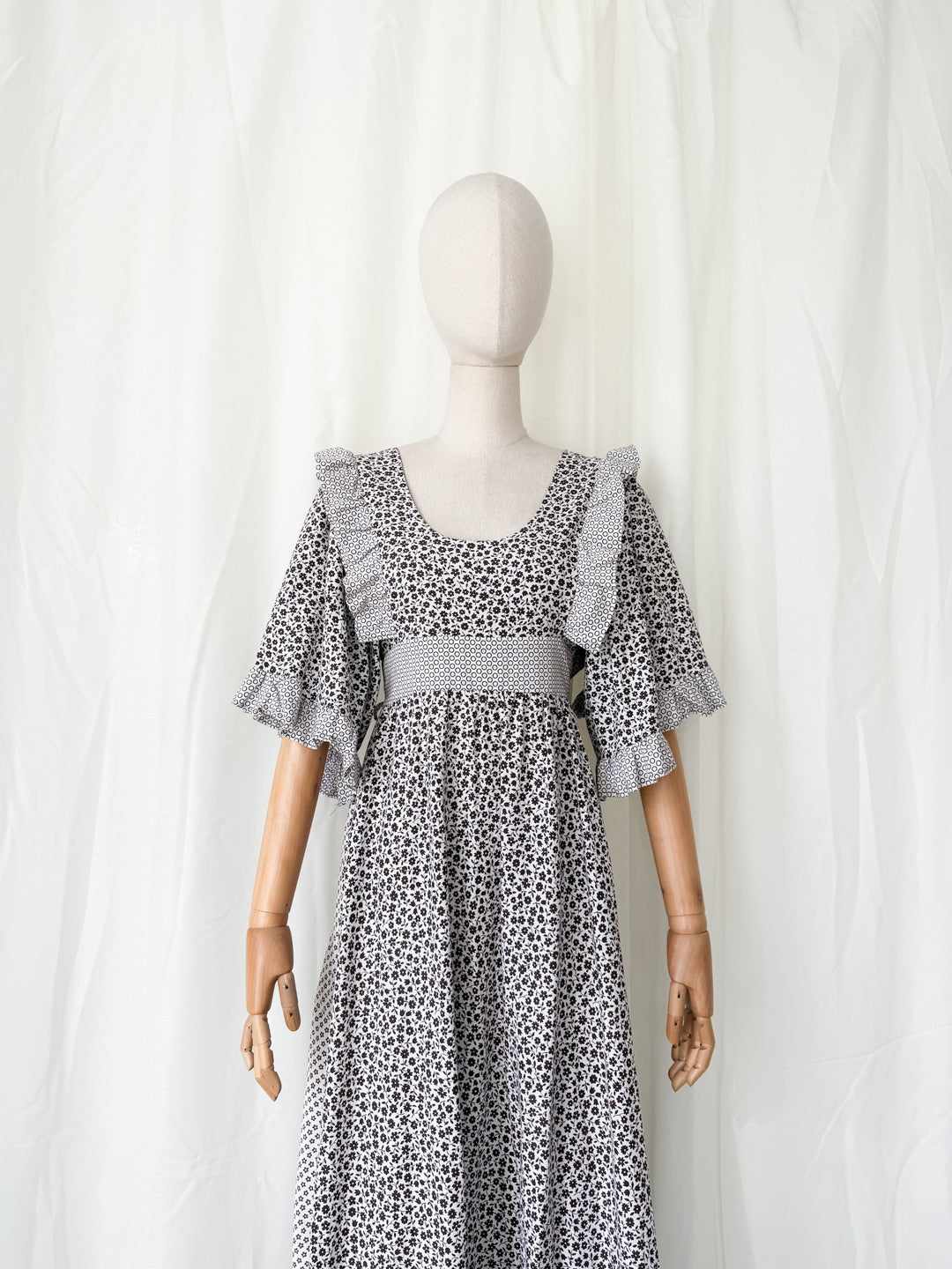 Stunning Rare 1970s Gina Fratini for Fiona Dresses Cotton Maxi Dress