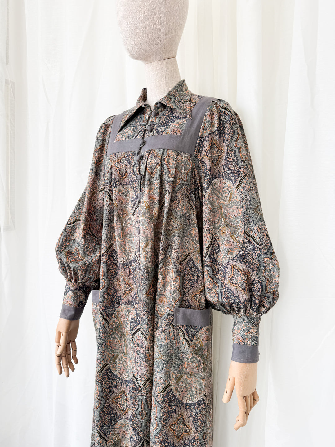 Precious Holy Grail Rare Fine Feathers Liberty 1970s Wool Midi Dress