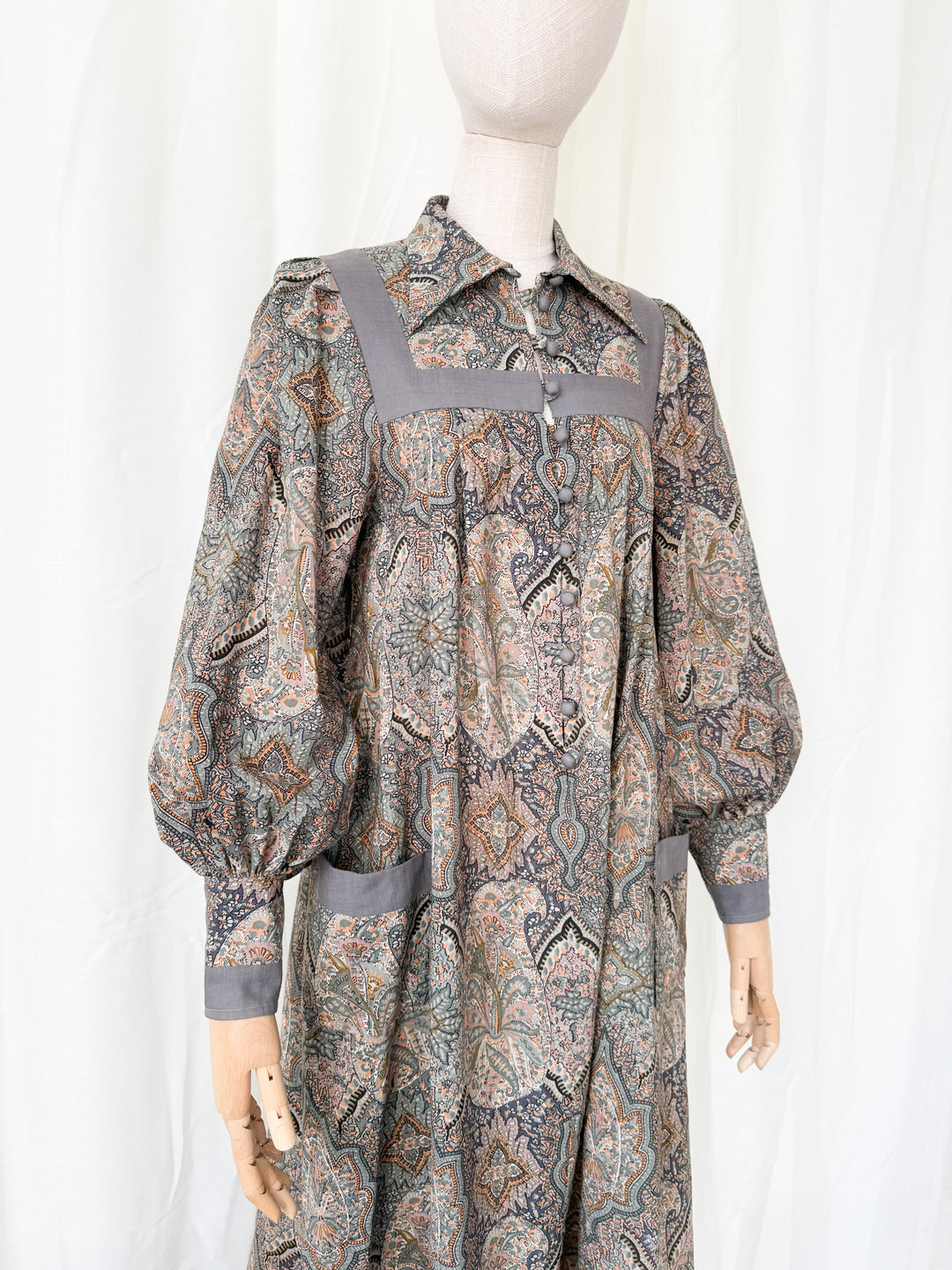 Precious Holy Grail Rare Fine Feathers Liberty 1970s Wool Midi Dress