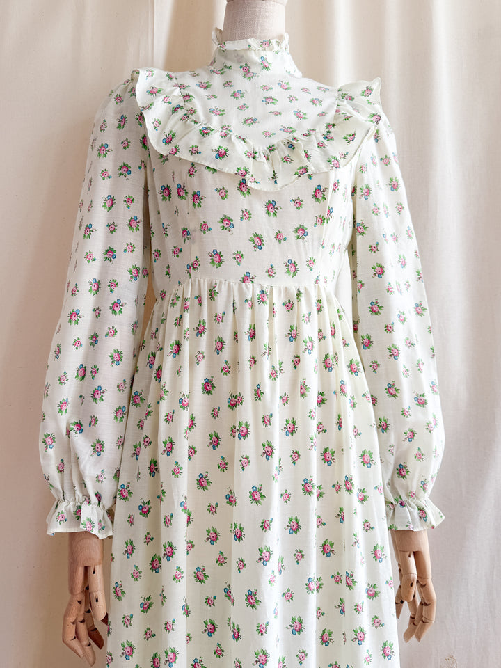 Gorgeous White Floral Cotton 70s Prairie Maxi Dress