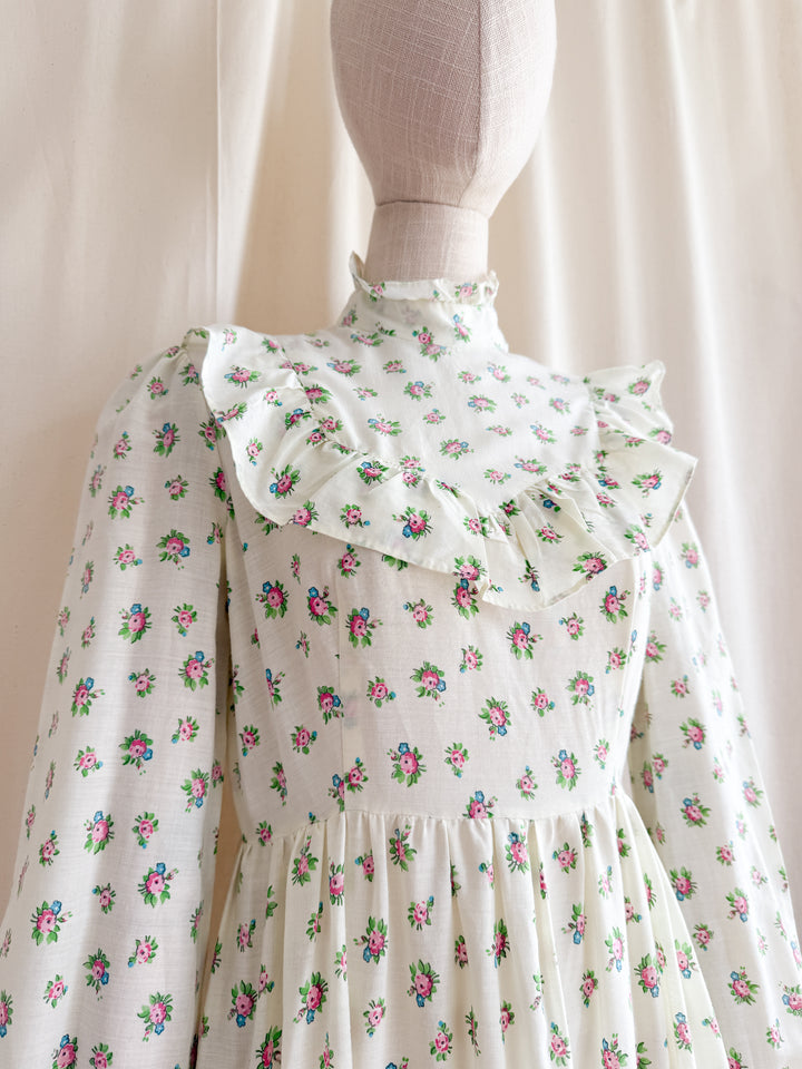 Gorgeous White Floral Cotton 70s Prairie Maxi Dress