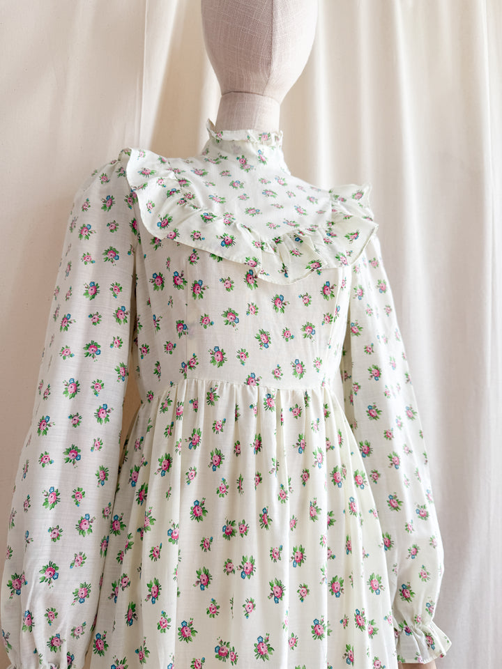Gorgeous White Floral Cotton 70s Prairie Maxi Dress