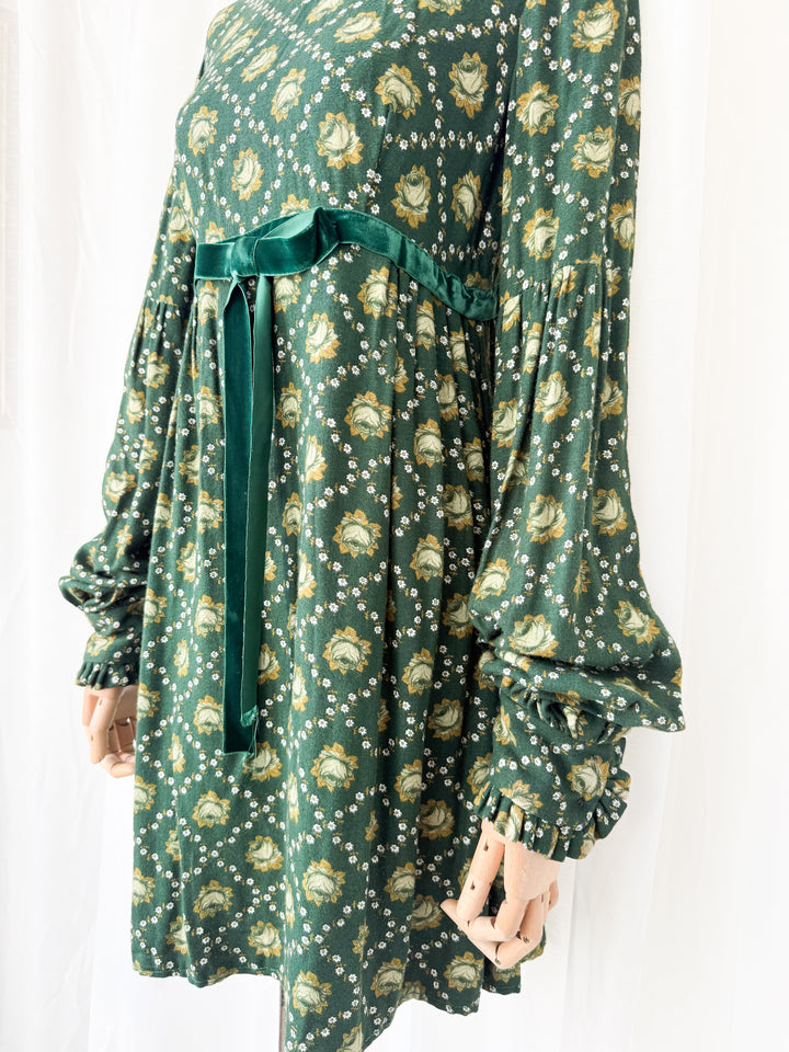 Divine 1970s Wool Crepe Green Mini Dress