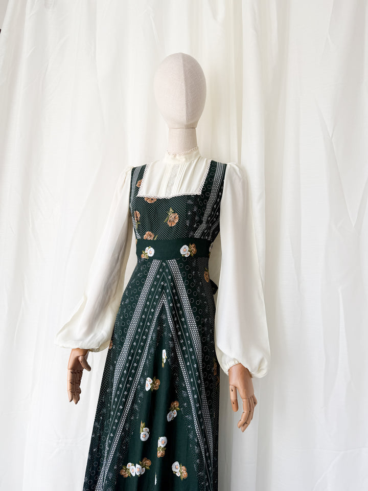 Stunning 1970s Green Floral Cotton Maxi Dress