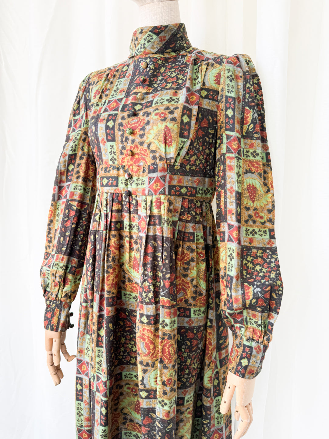 Insane 1970s Wool Cotton Blend Wallis Autumnal Midi Dress