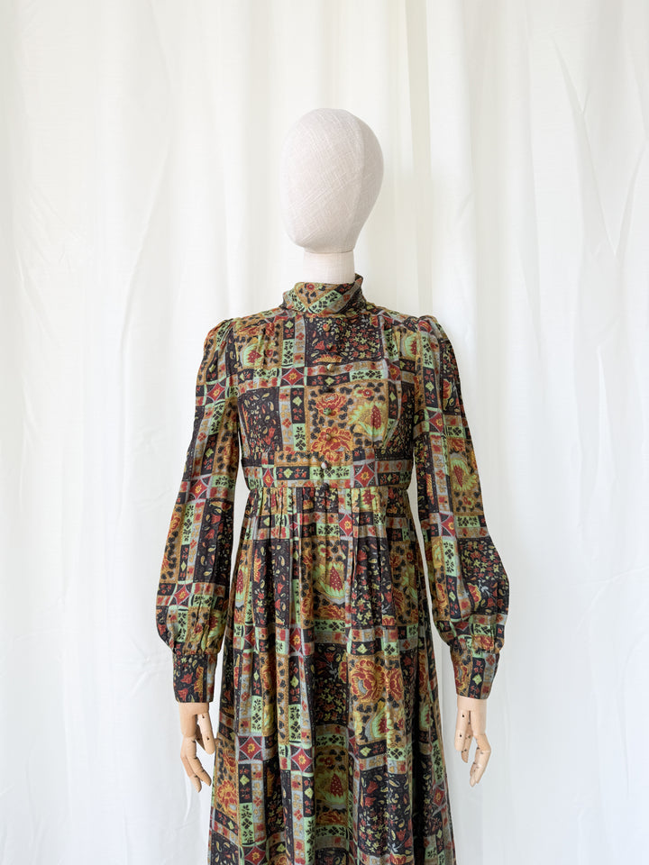 Insane 1970s Wool Cotton Blend Wallis Autumnal Midi Dress