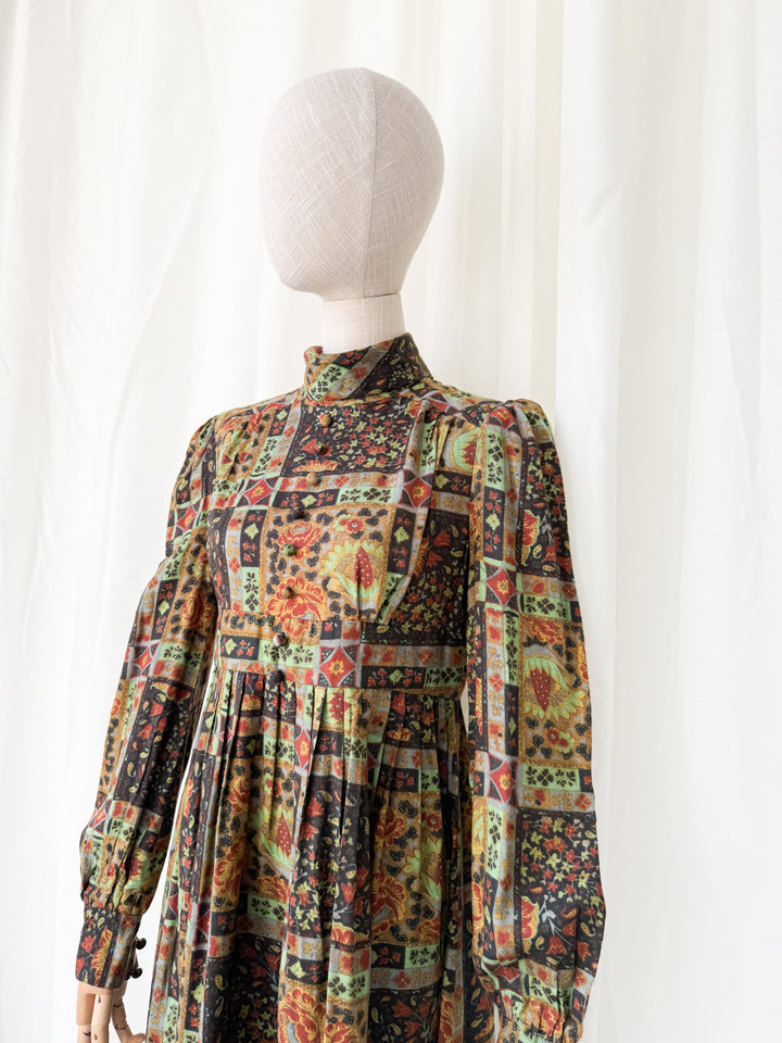 Insane 1970s Wool Cotton Blend Wallis Autumnal Midi Dress