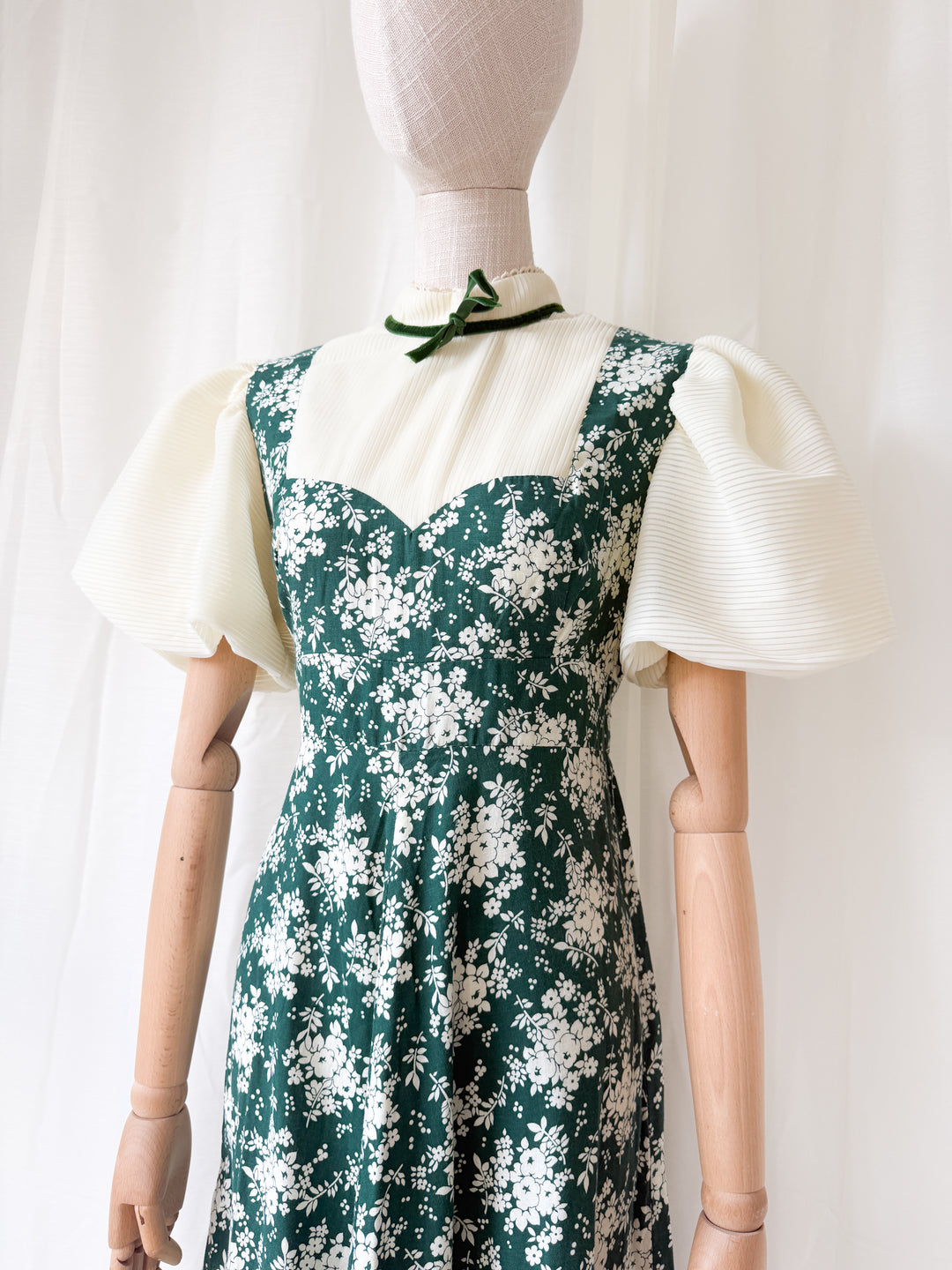 Gorgeous 1970s Puff Sleeve Cotton Floral Maxi Dress