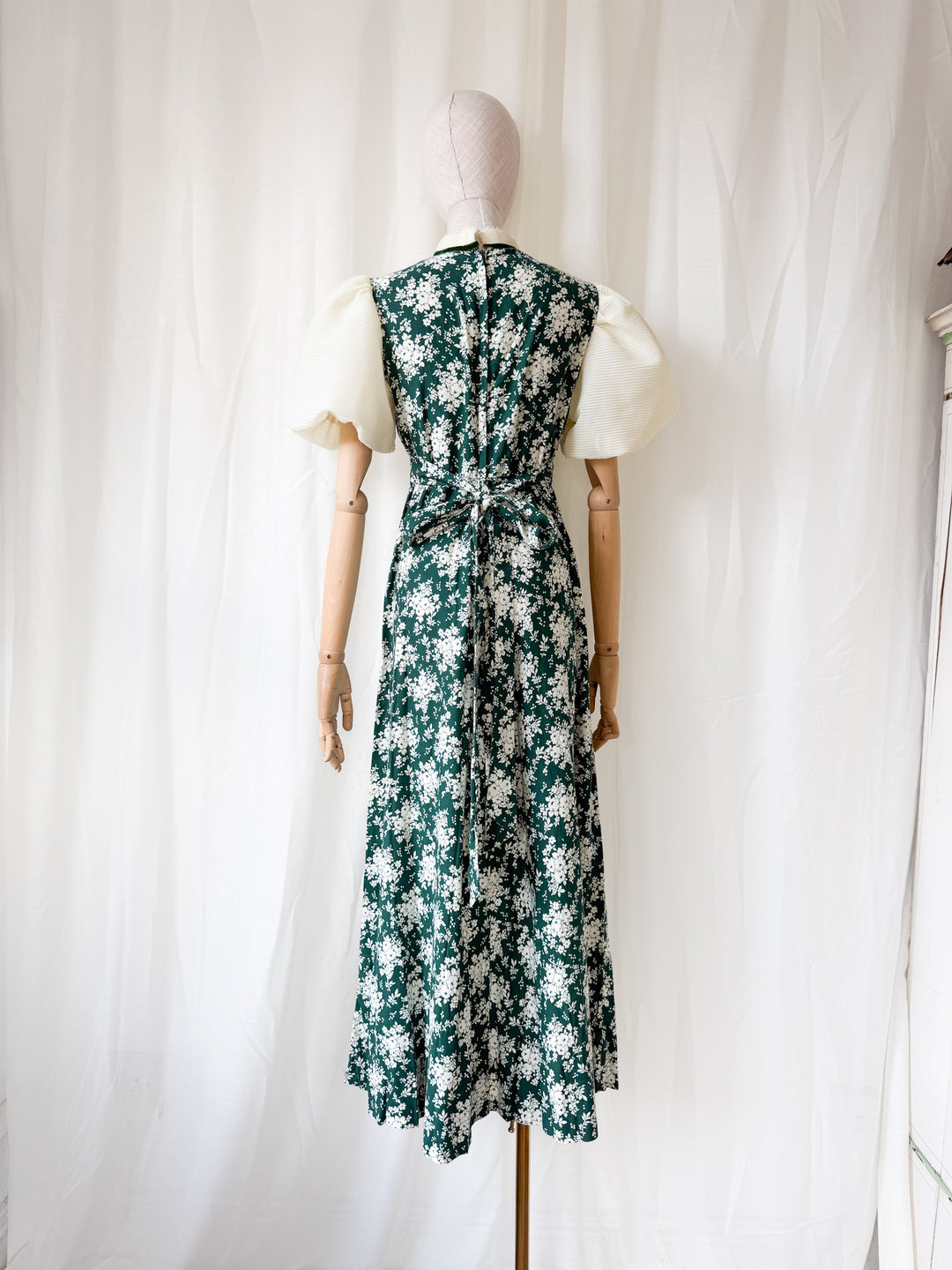 Gorgeous 1970s Puff Sleeve Cotton Floral Maxi Dress