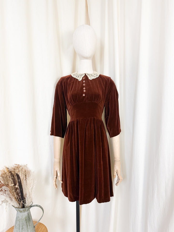 Incredible Precious Rare 1930s Velvet Mini Dress