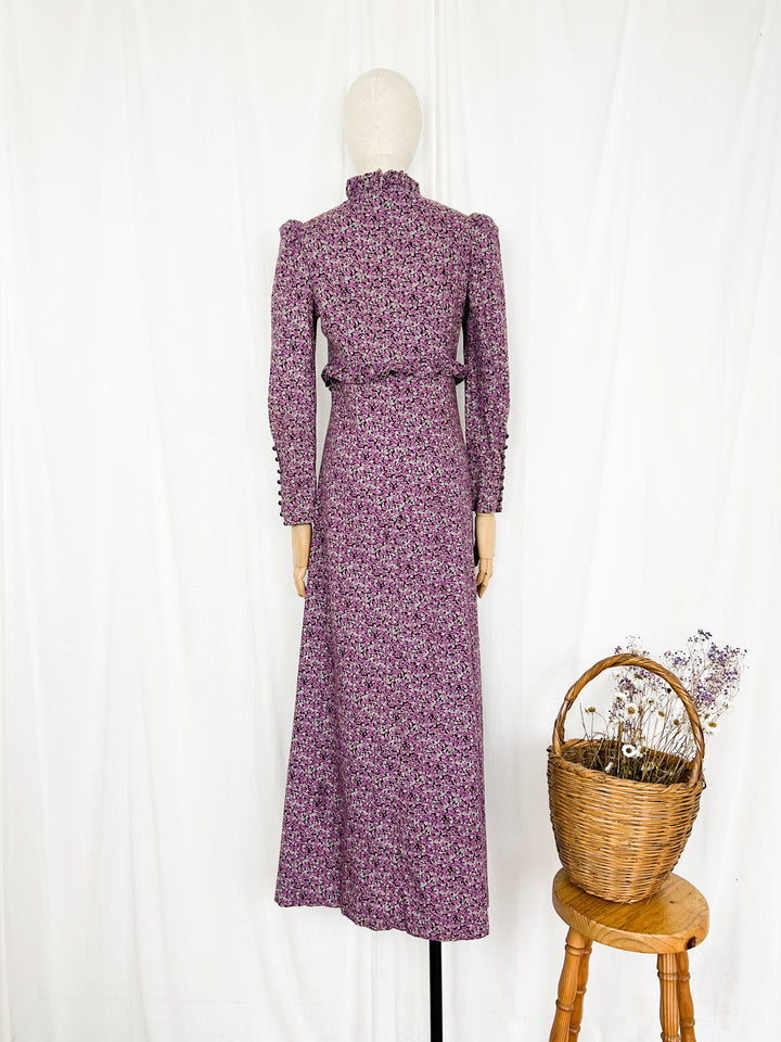 The Wisteria ~ stunning 1970s handmade Victoriana cotton prairie dress