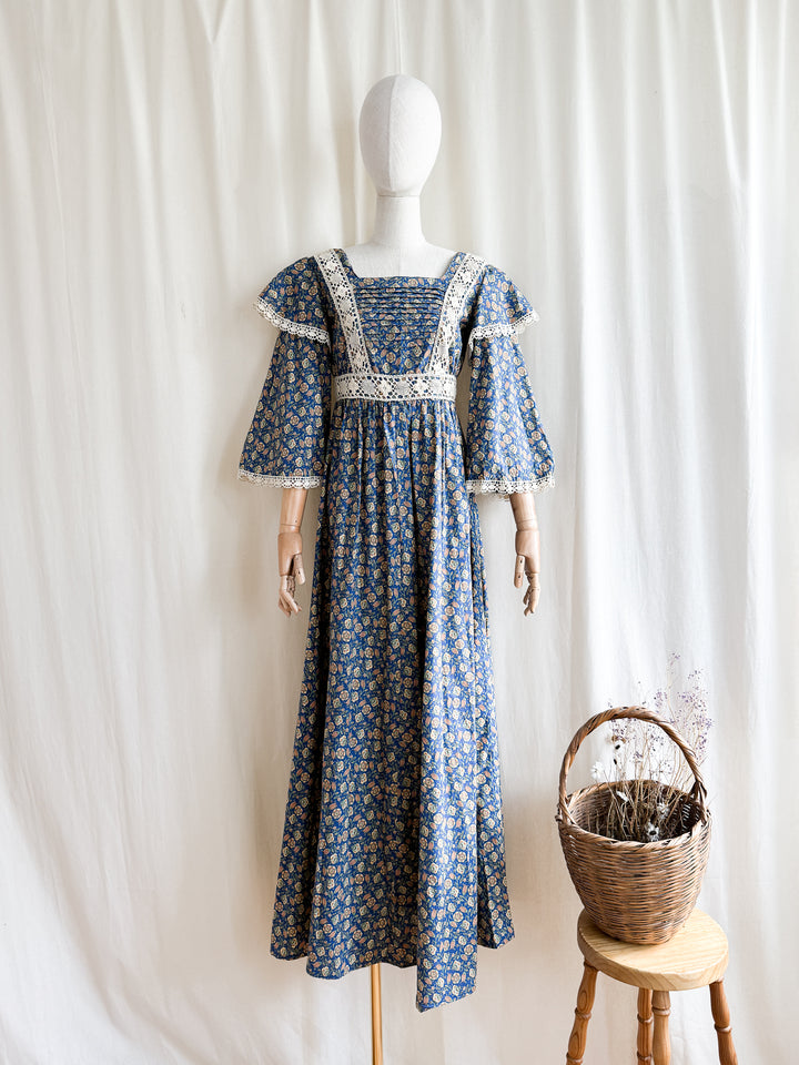 Holy Grail Precious 70s Bohemian Cotton Dream Dress by Travers Tempos
