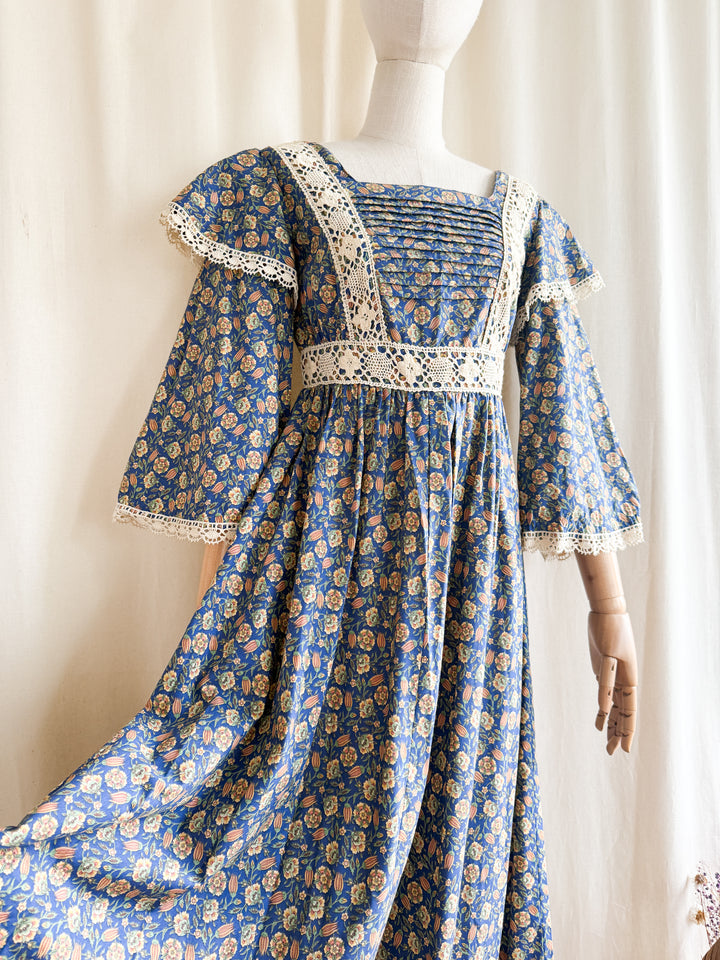 Holy Grail Precious 70s Bohemian Cotton Dream Dress by Travers Tempos