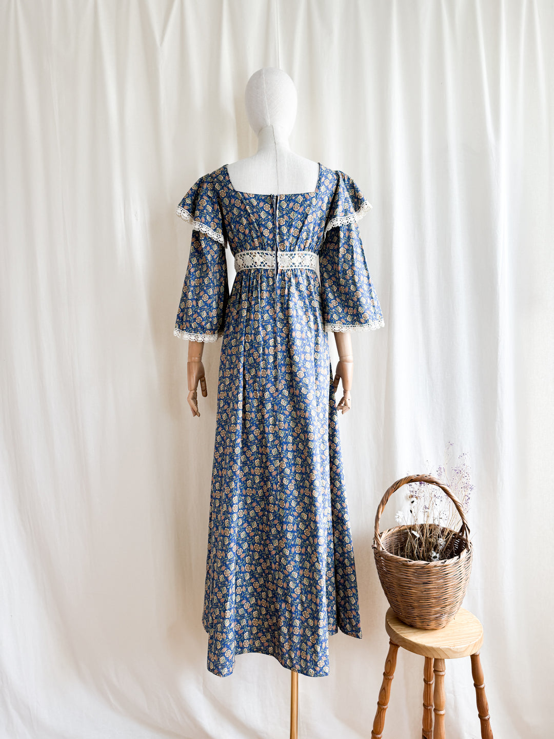 Holy Grail Precious 70s Bohemian Cotton Dream Dress by Travers Tempos