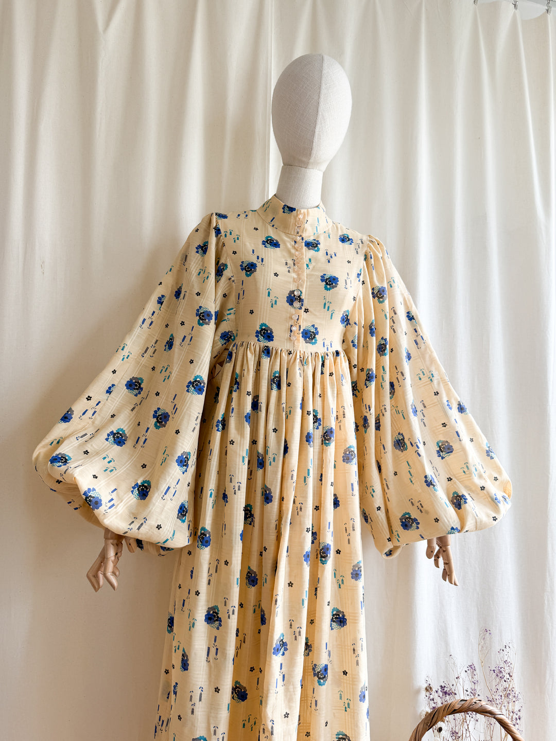 Magnificent Holy Grail Rare Huge Billowing Sleeve 70s Cotton Dream Dress