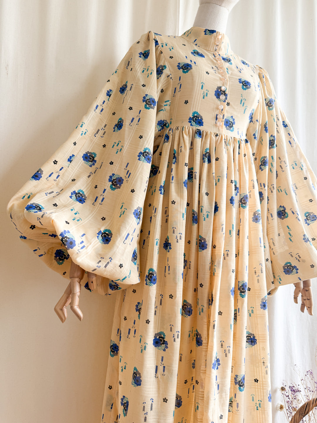 Magnificent Holy Grail Rare Huge Billowing Sleeve 70s Cotton Dream Dress