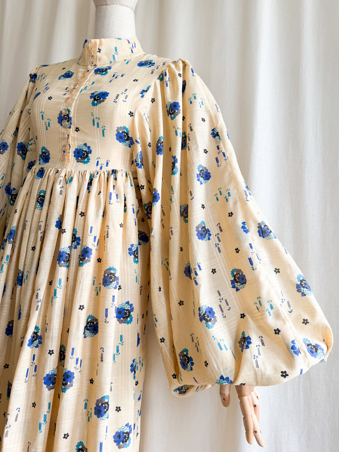 Magnificent Holy Grail Rare Huge Billowing Sleeve 70s Cotton Dream Dress