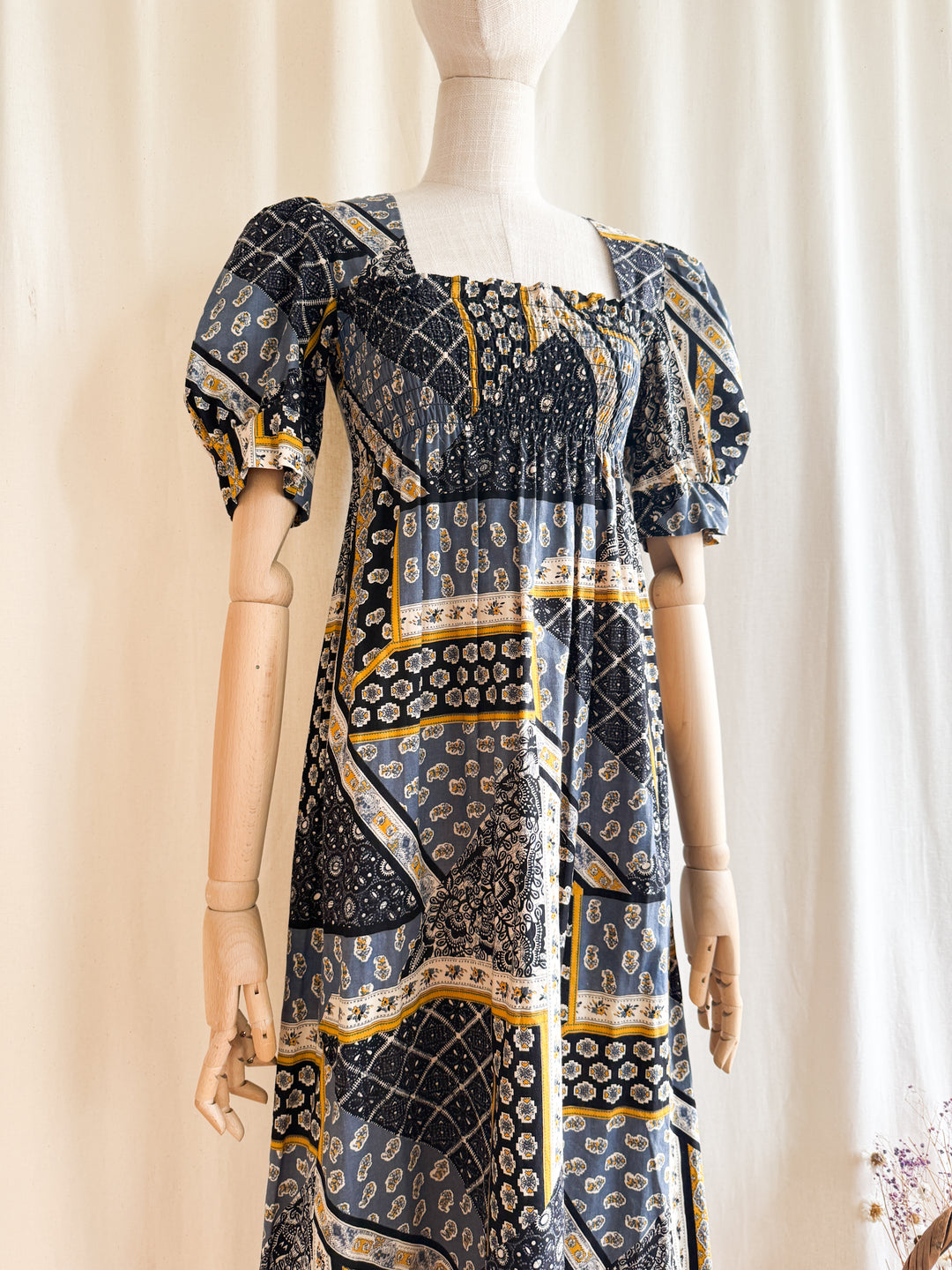 Beautiful 70s Shirred Bust Puff Sleeve Cotton Maxi Dress
