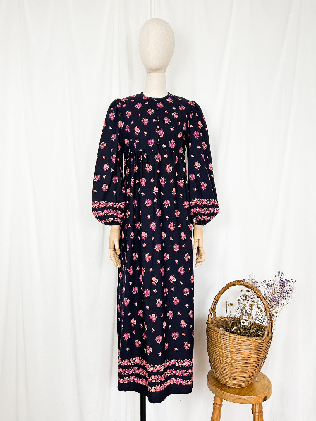 The Bloomsbury ~ Gorgeous 1970s cotton dark floral prairie dress