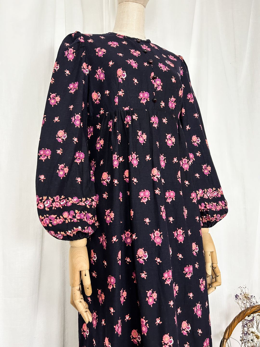 The Bloomsbury ~ Gorgeous 1970s cotton dark floral prairie dress