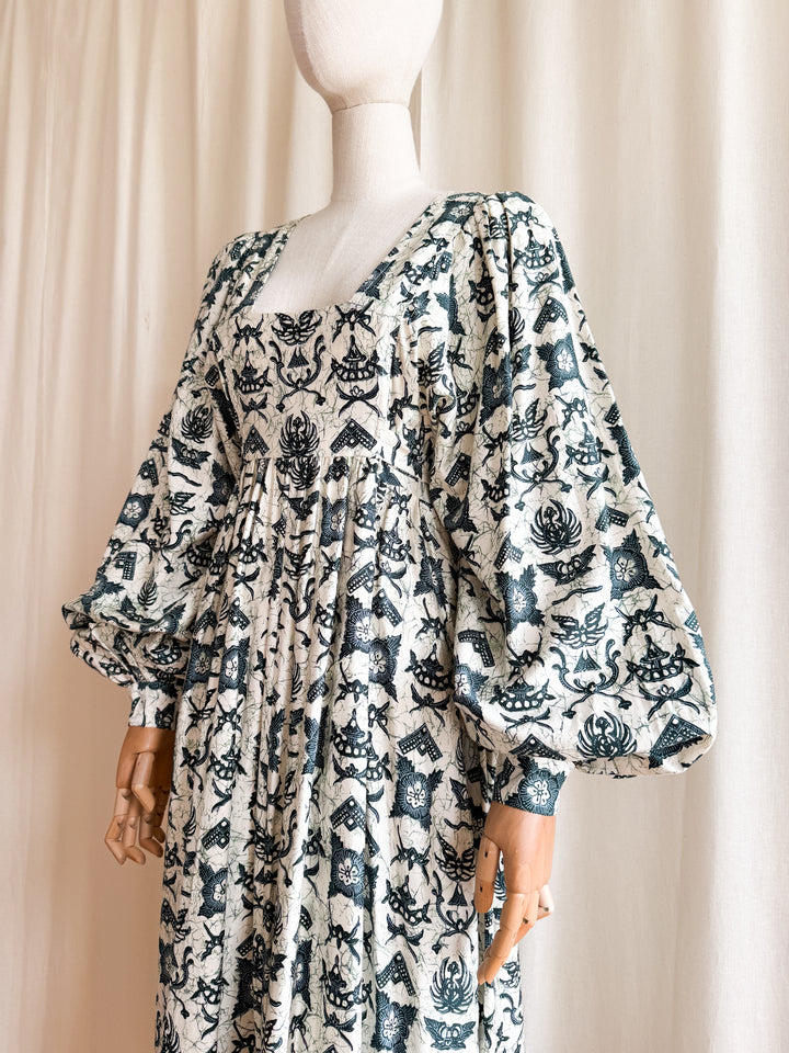 Astounding Rare One of a kind Batik Print 70s Billowing Sleeve Cotton Maxi Dress