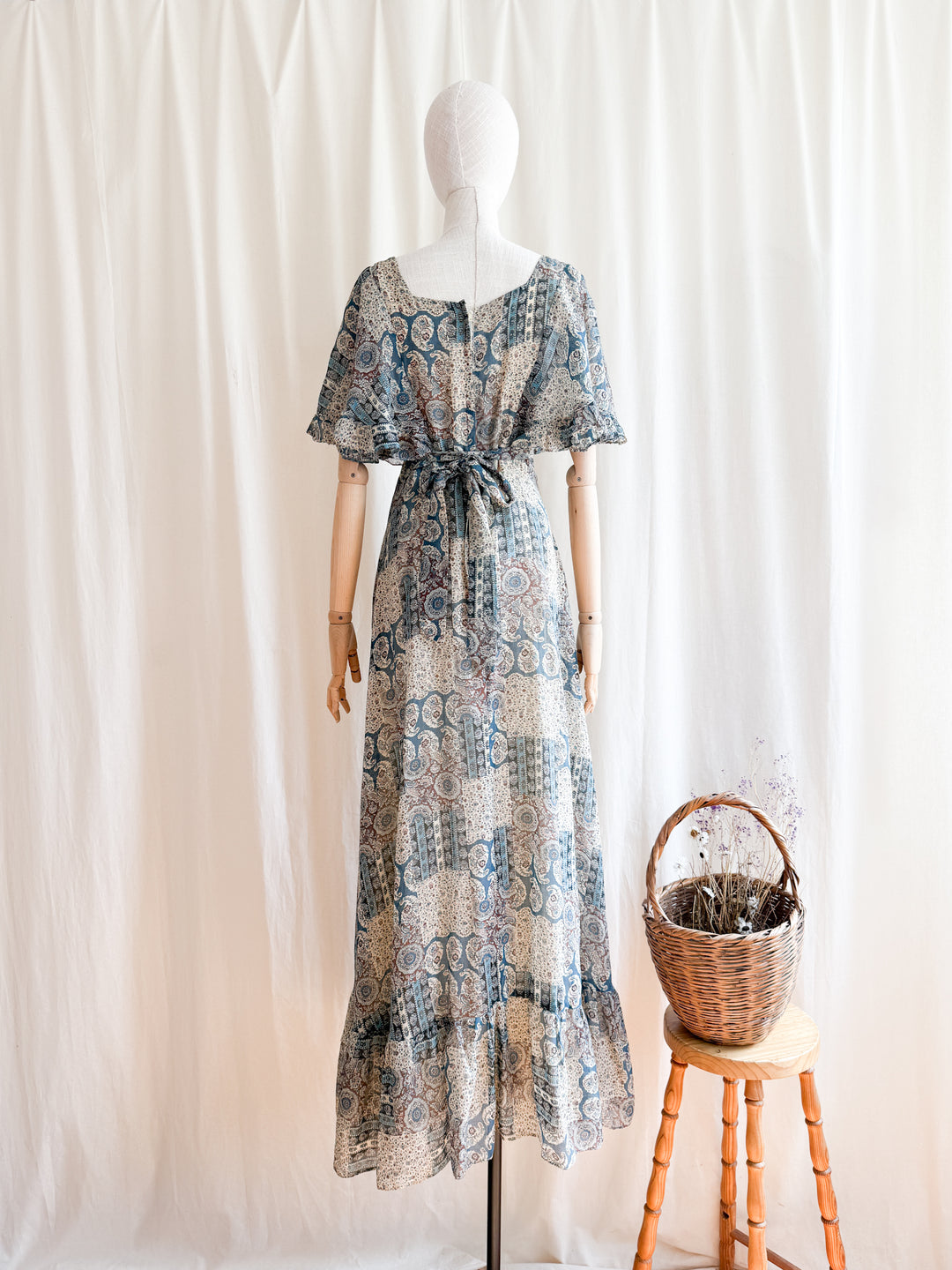 Insanely Beautiful Delicate Cotton 70s Bohemian Maxi Dress