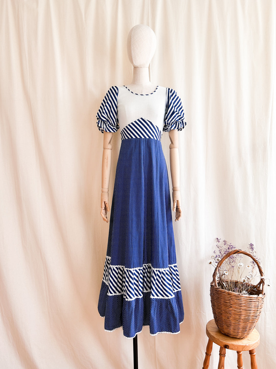 Gorgeous french girl ribbed bodice cotton 70s prairie dress