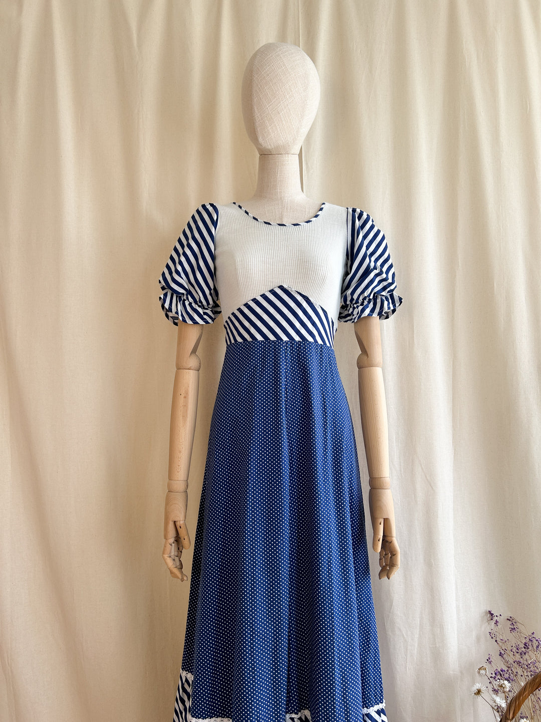 Gorgeous french girl ribbed bodice cotton 70s prairie dress