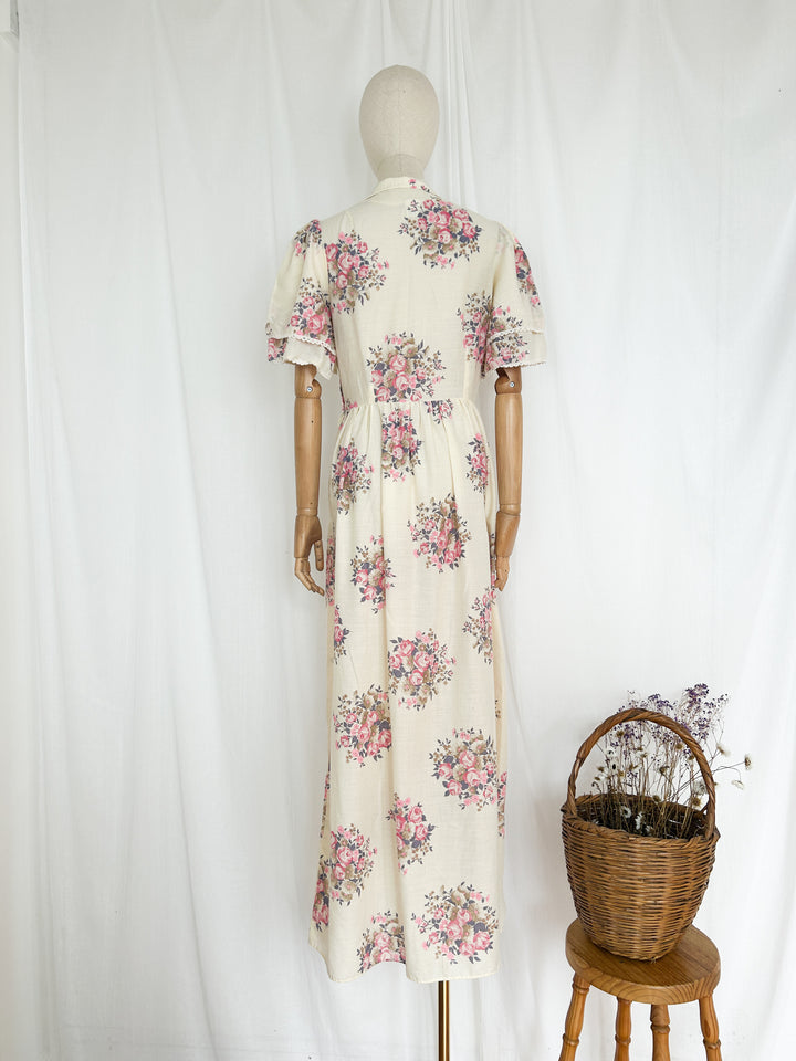 Beautiful Romantic Cream Floral 70s Maxi Dress