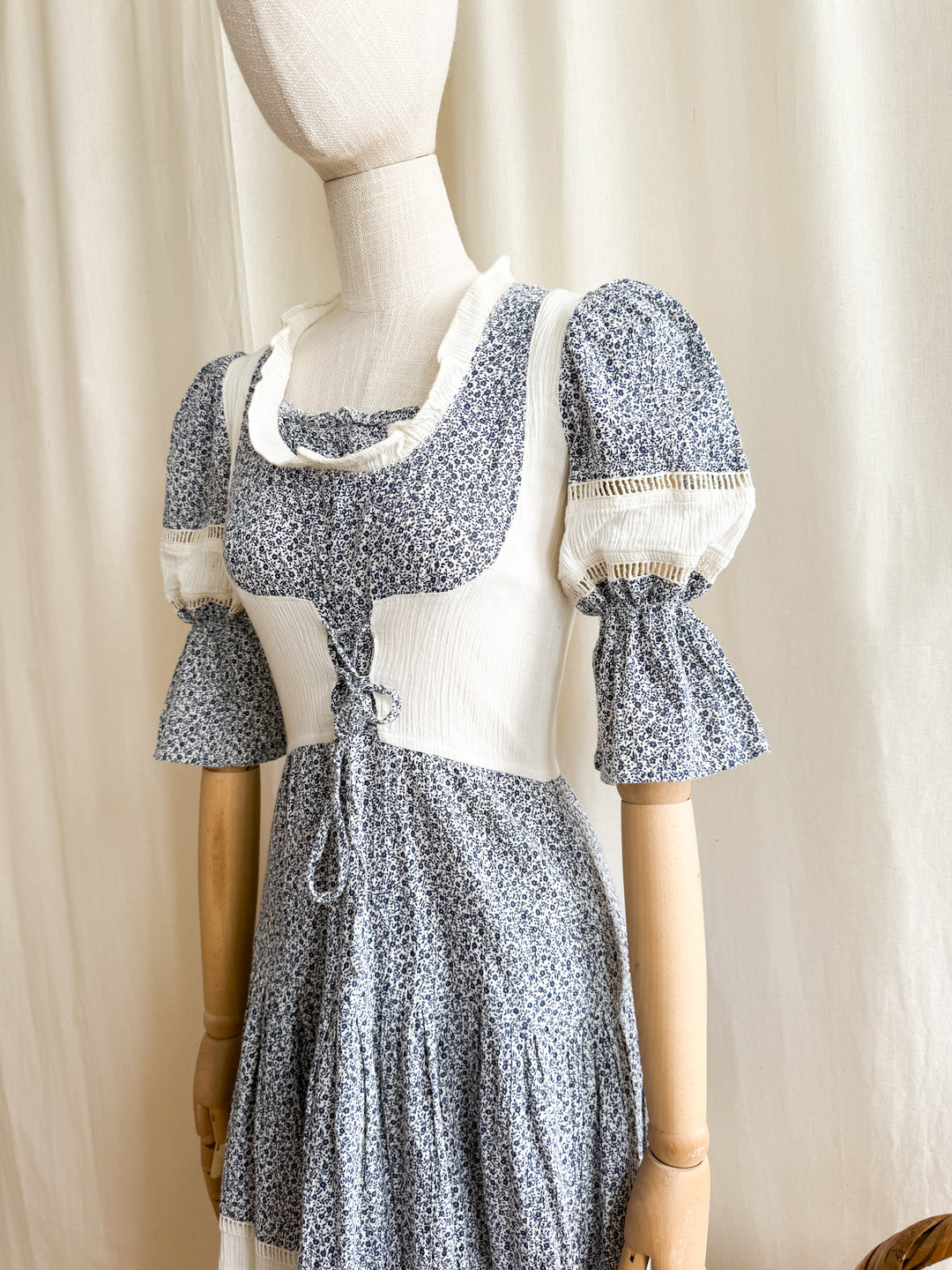 Stunning Rare 70s Cheesecloth Cotton Midi Dress