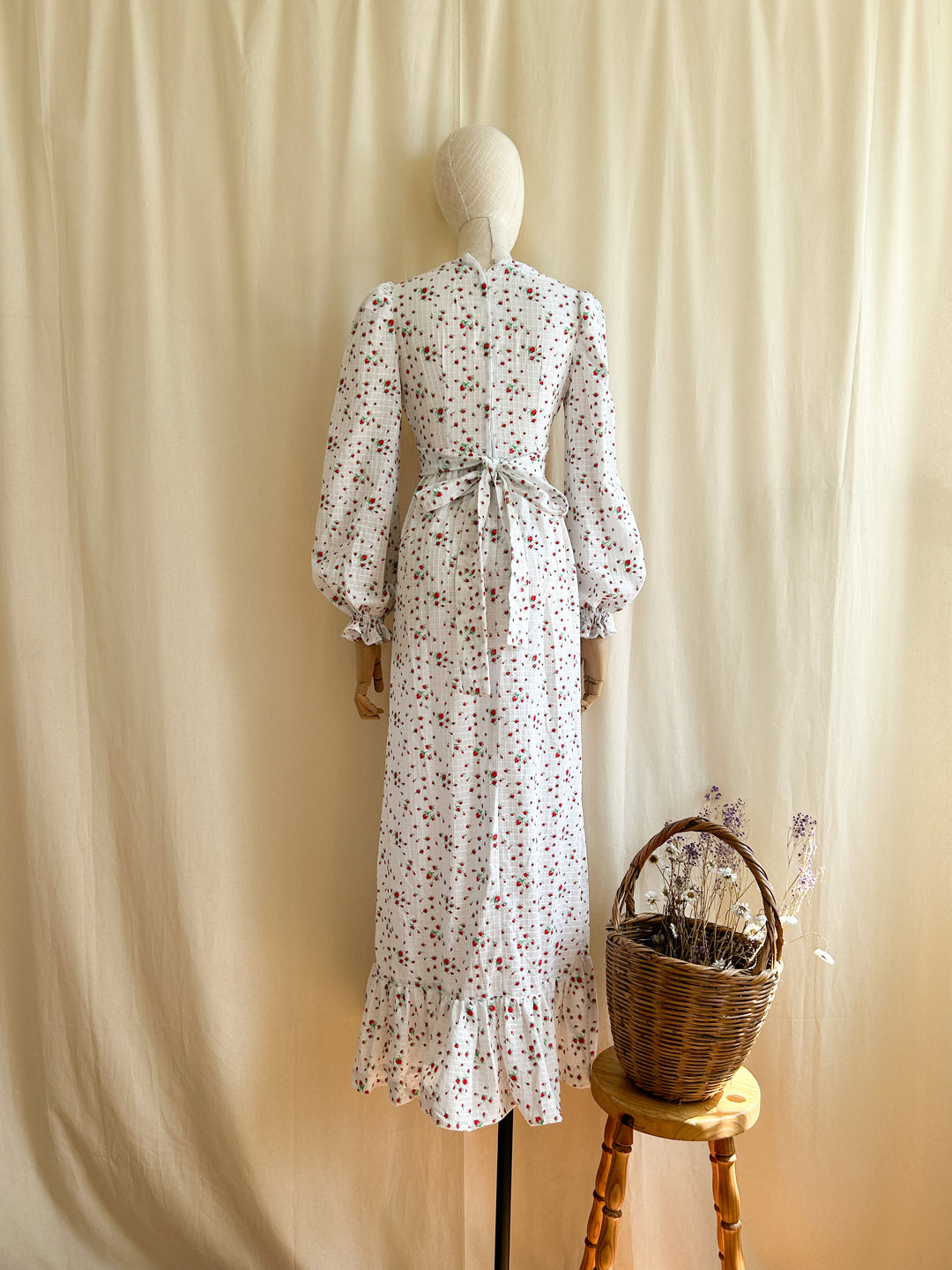 Adorable White Handmade Textured Cotton 70s Prairie Dress