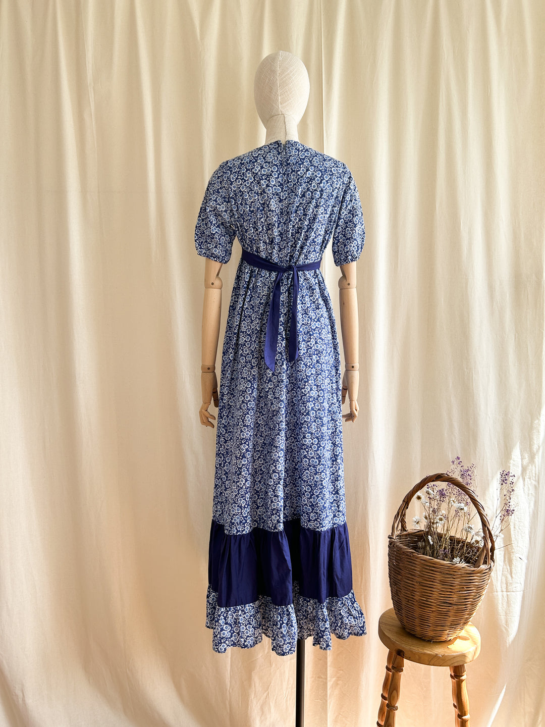 Lovely Handmade Blue Floral Cotton 1970s Dress