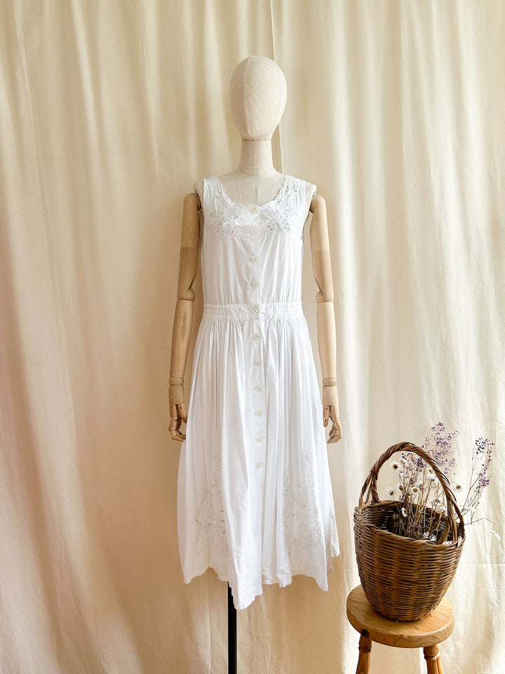 Beautiful 80s Embroidered White Cotton Midi Dress