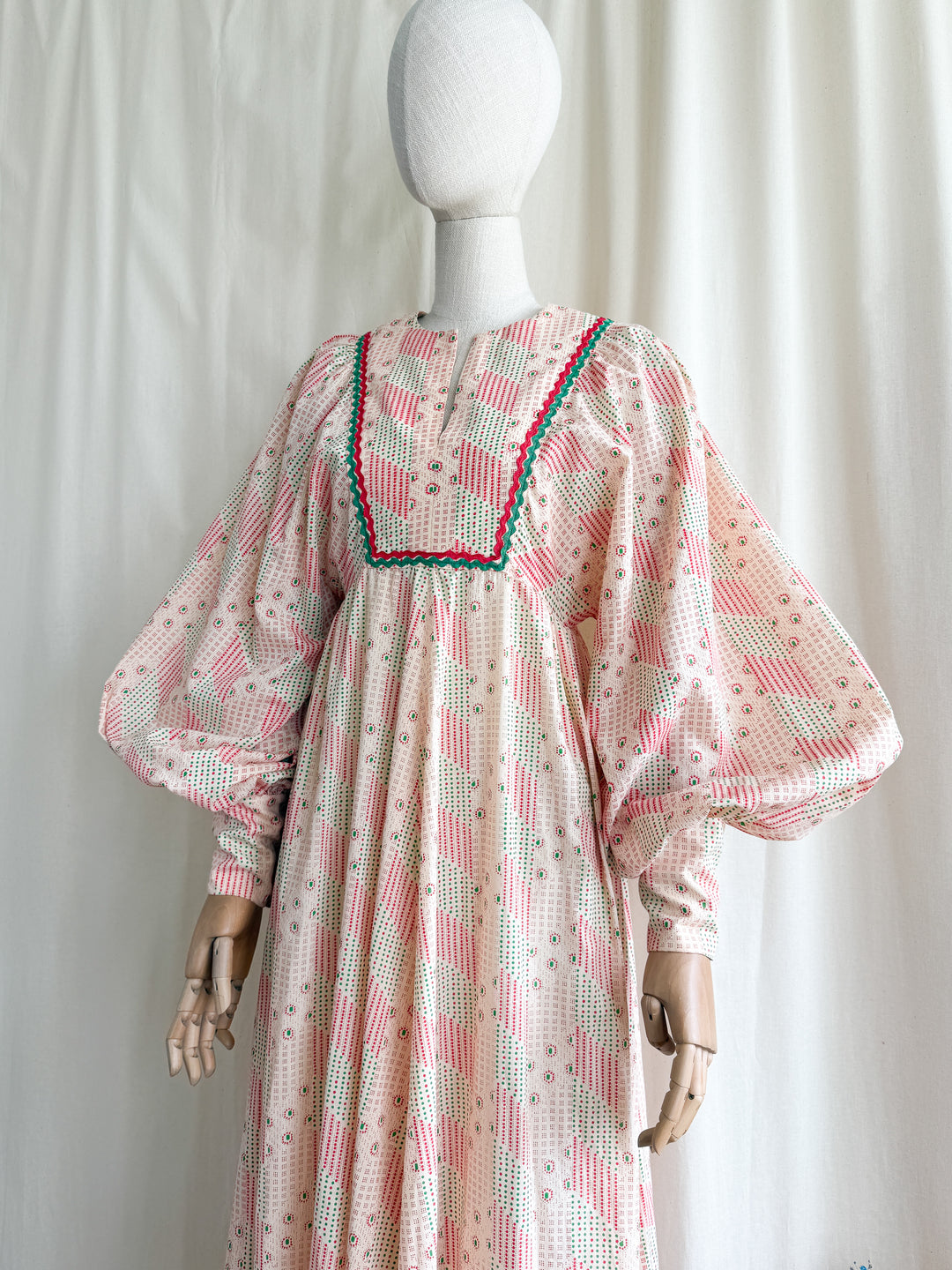 Stunning Holy Grail Rare 70s Handmade Cotton Billowing Sleeve Maxi Dress