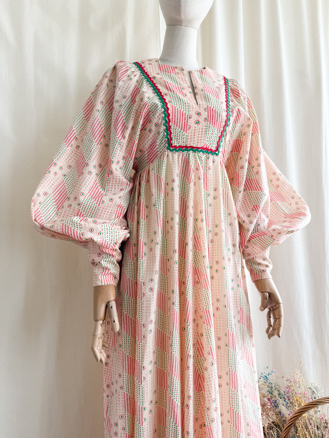 Stunning Holy Grail Rare 70s Handmade Cotton Billowing Sleeve Maxi Dress