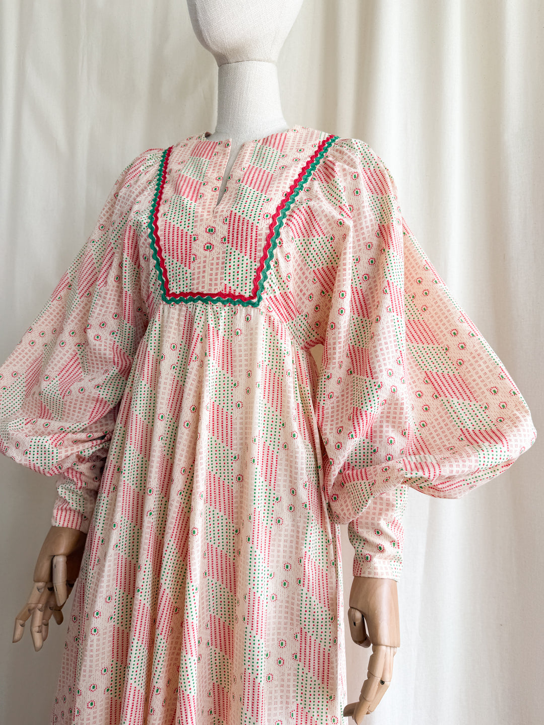 Stunning Holy Grail Rare 70s Handmade Cotton Billowing Sleeve Maxi Dress