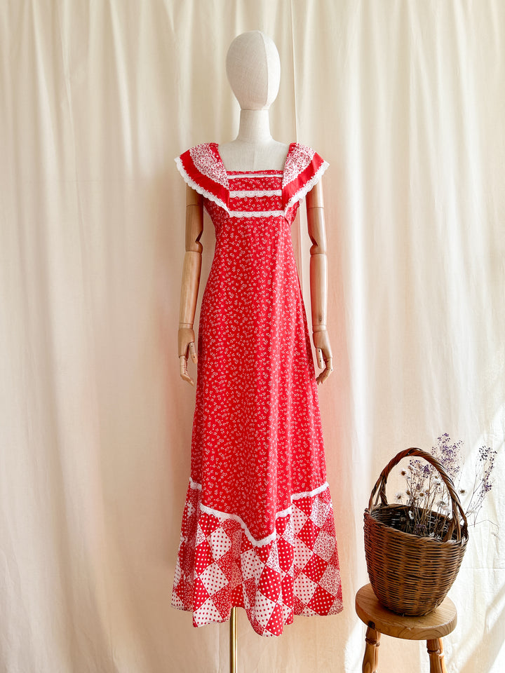 Insane Red Cotton 70s Summers Day Dream Dress