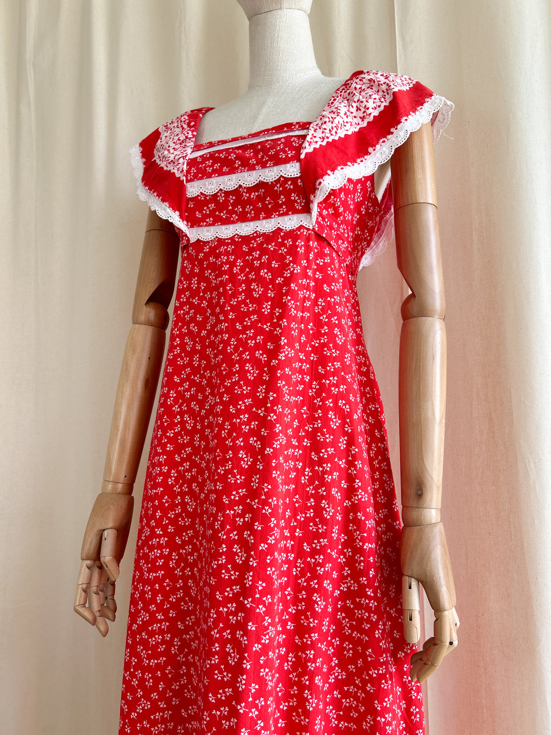 Insane Red Cotton 70s Summers Day Dream Dress