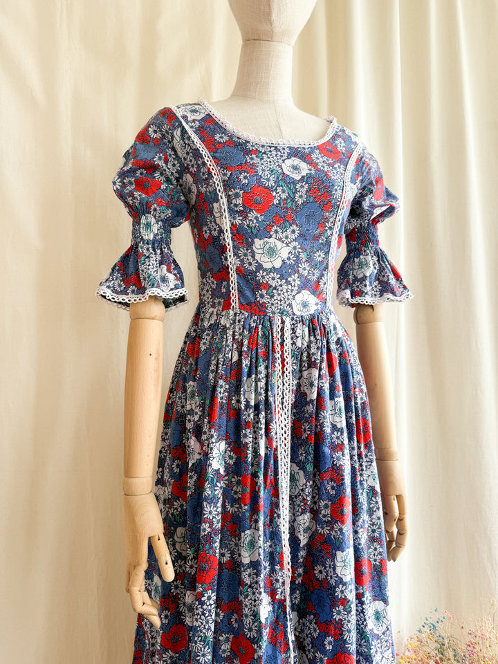 Incredible Rare Precious 1970s Unlabelled Laura Ashley Cotton Maxi Dress