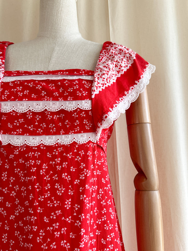 Insane Red Cotton 70s Summers Day Dream Dress