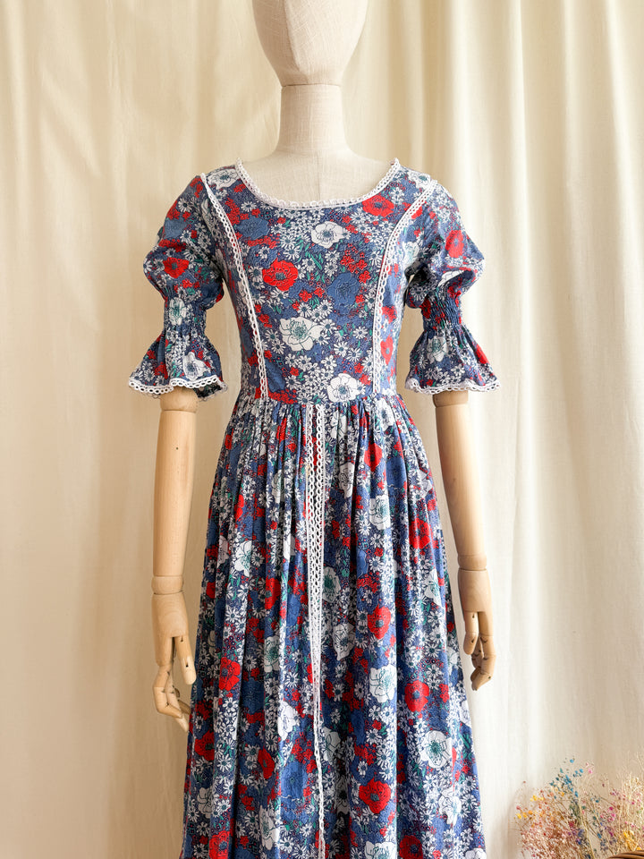 Incredible Rare Precious 1970s Unlabelled Laura Ashley Cotton Maxi Dress