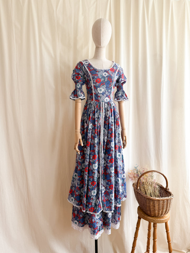 Incredible Rare Precious 1970s Unlabelled Laura Ashley Cotton Maxi Dress