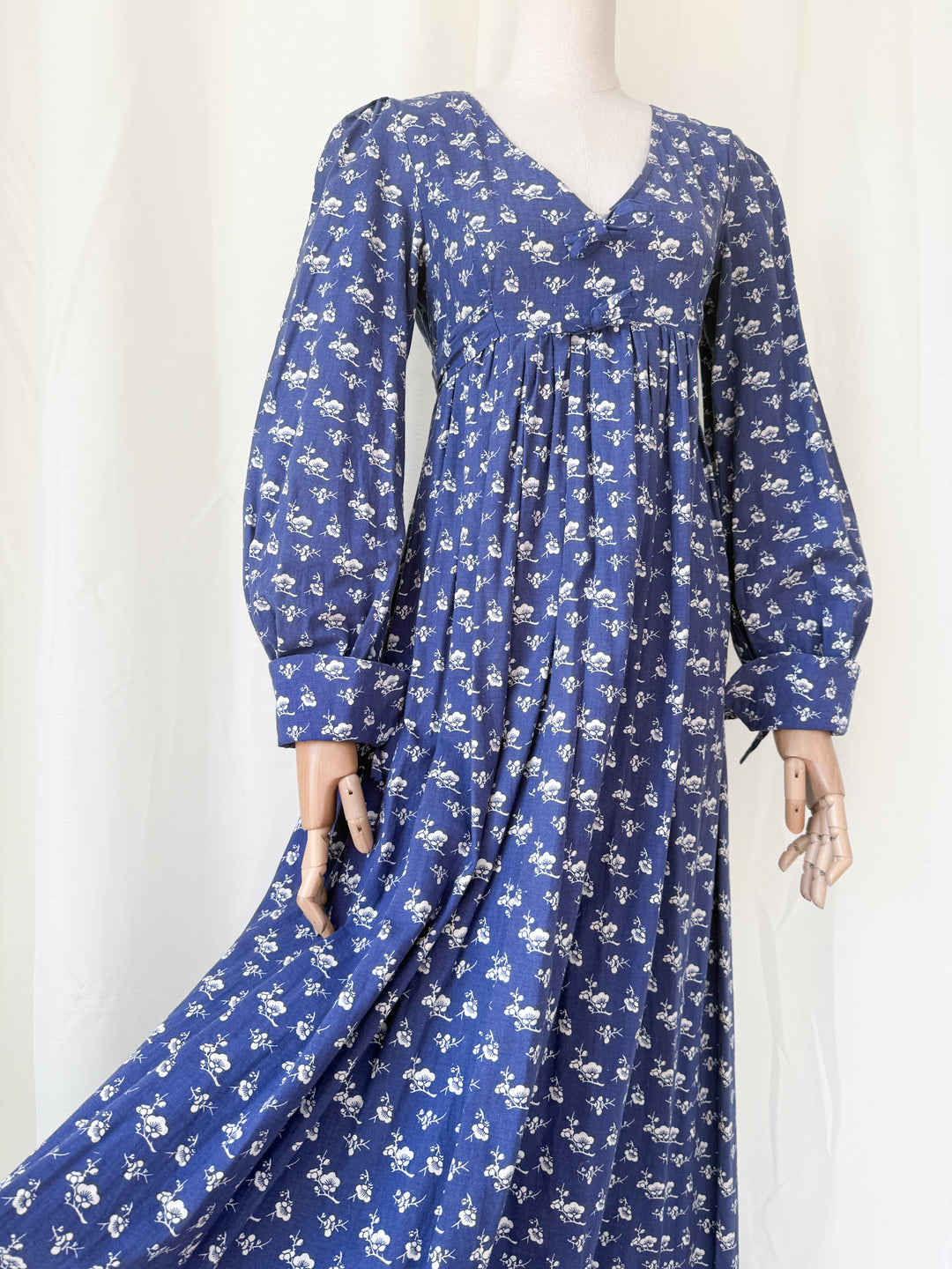 Breathtaking Precious Rare Divine 1970s Laura Ashley Cotton Maxi Dress